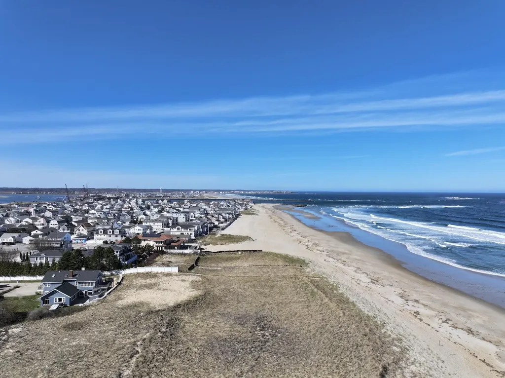 8 Nashua Street Seabrook NH 03874