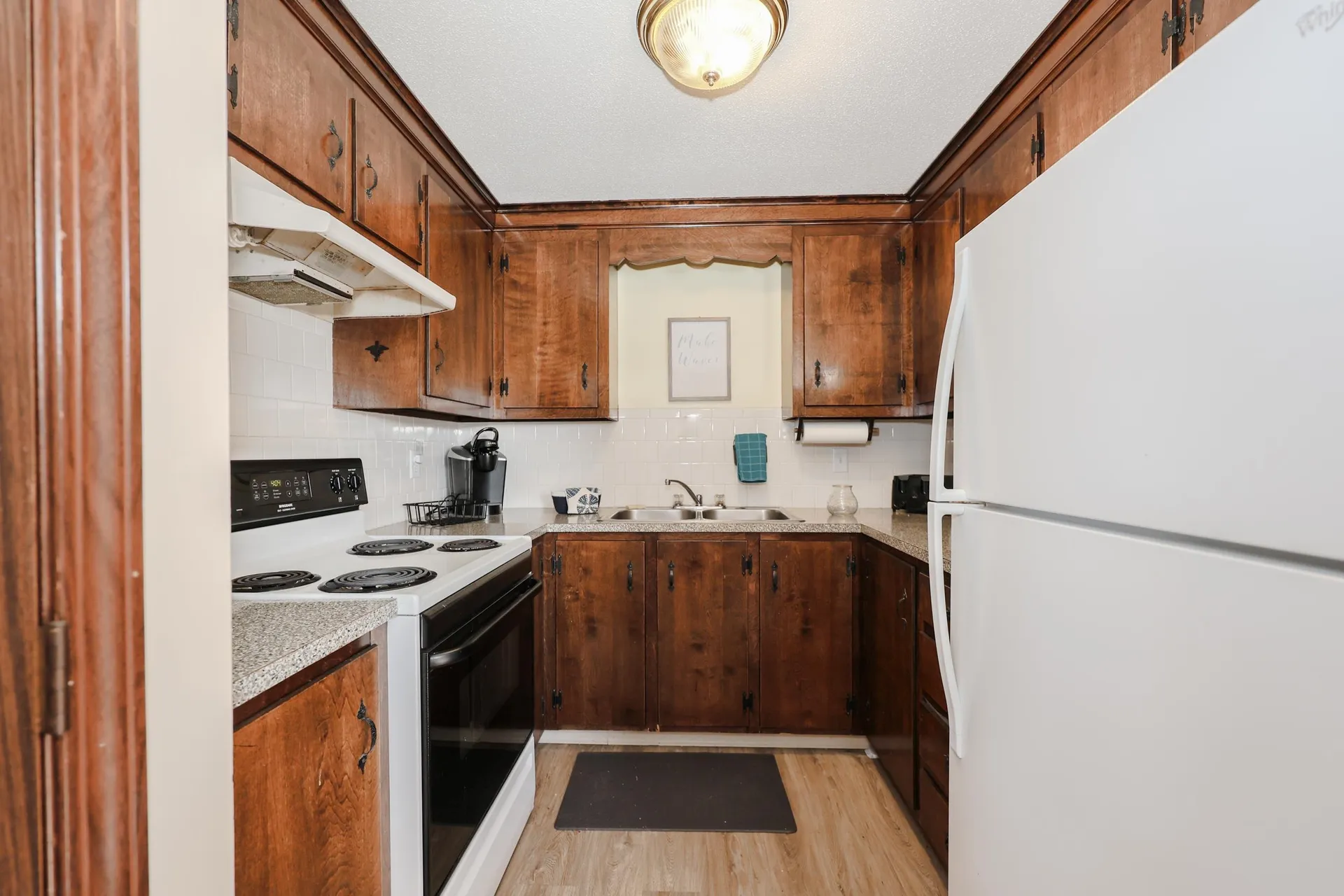 8 Nashua Street Seabrook NH 03874