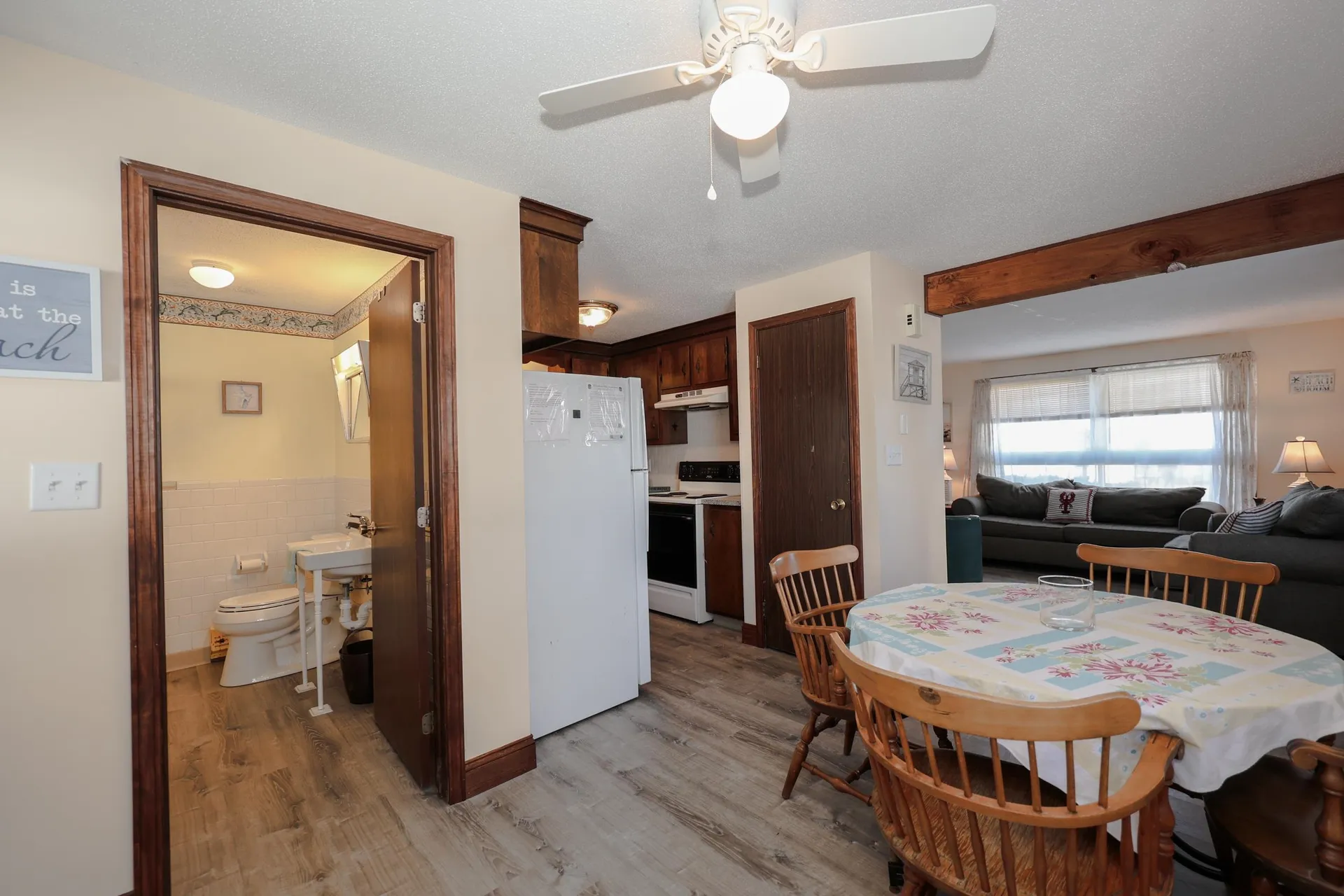 8 Nashua Street Seabrook NH 03874