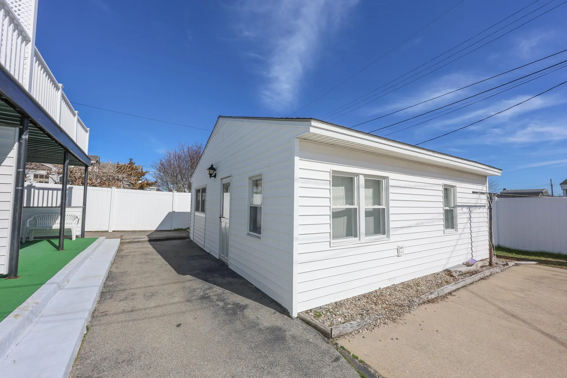 8 Nashua Street Seabrook NH 03874