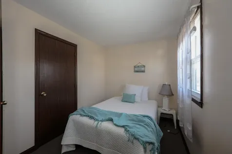 8 Nashua Street Seabrook NH 03874