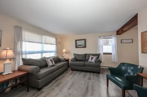 8 Nashua Street Seabrook NH 03874
