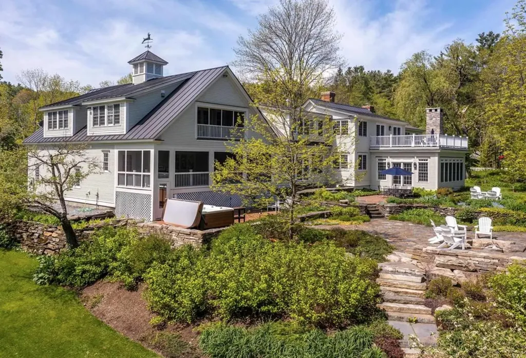 1497 Bowman Road Barnard VT 05031
