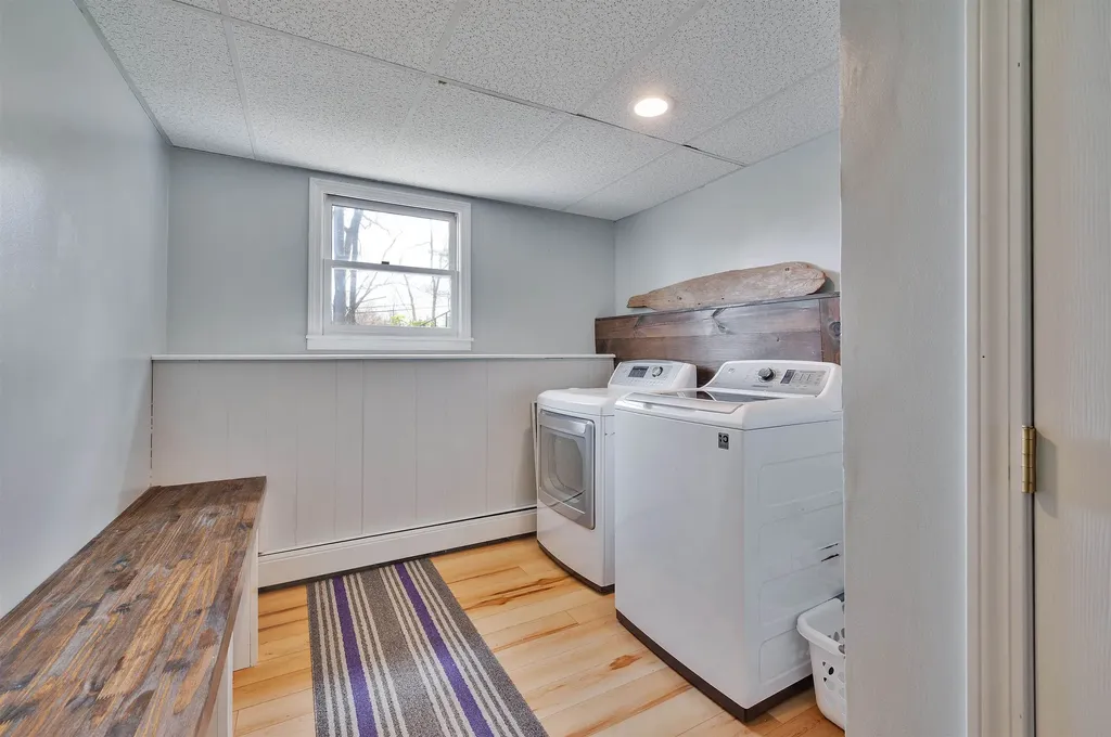 76 Harriman Hill Road Raymond NH 03077