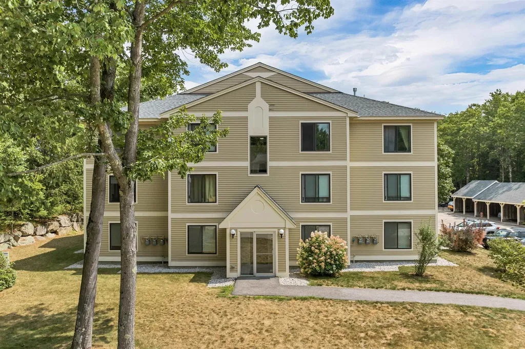 19 Saco Street Conway NH 03813
