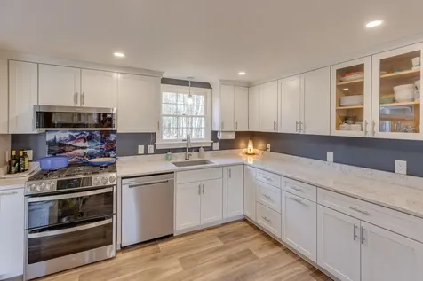 13 Pasture Lane Thornton NH 03285