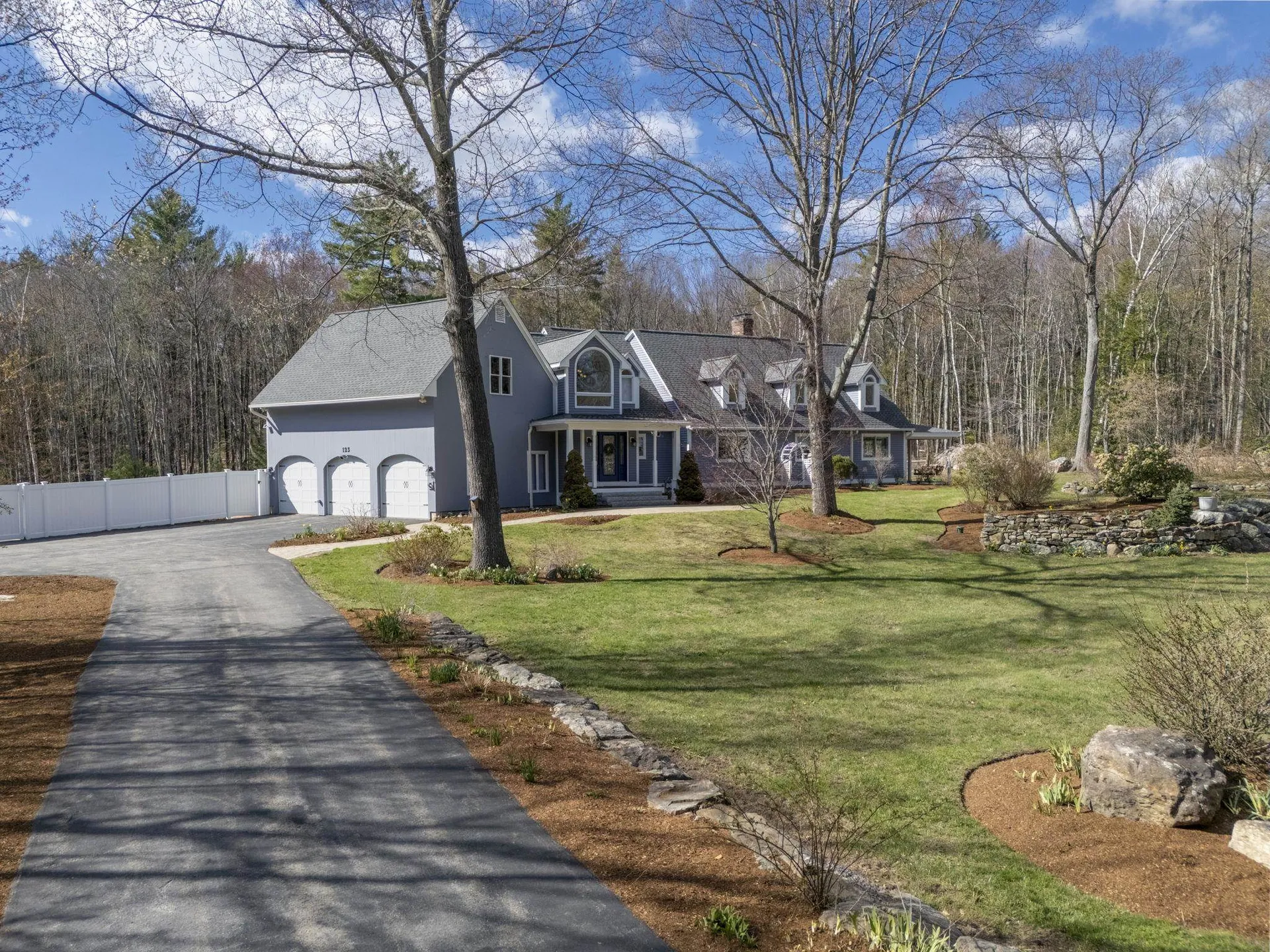123 Stephen Drive Goffstown NH 03045