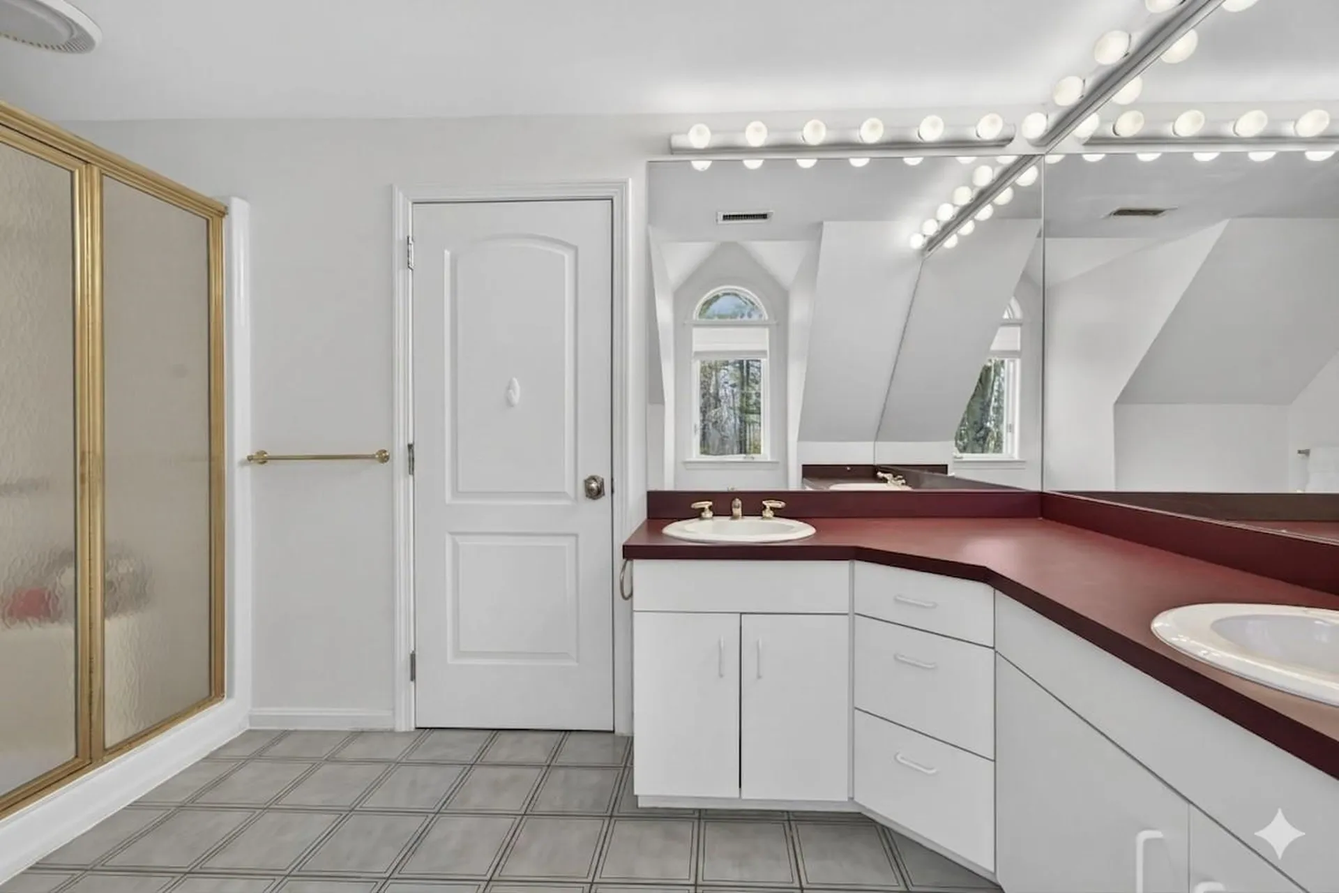 123 Stephen Drive Goffstown NH 03045