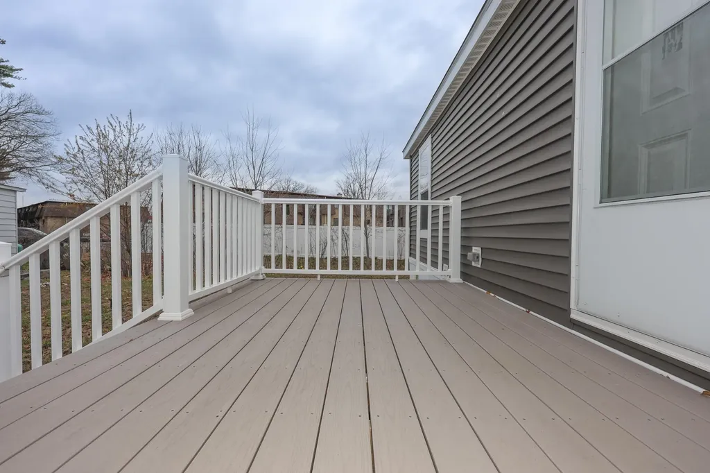 11 Hagop Road Salem NH 03073