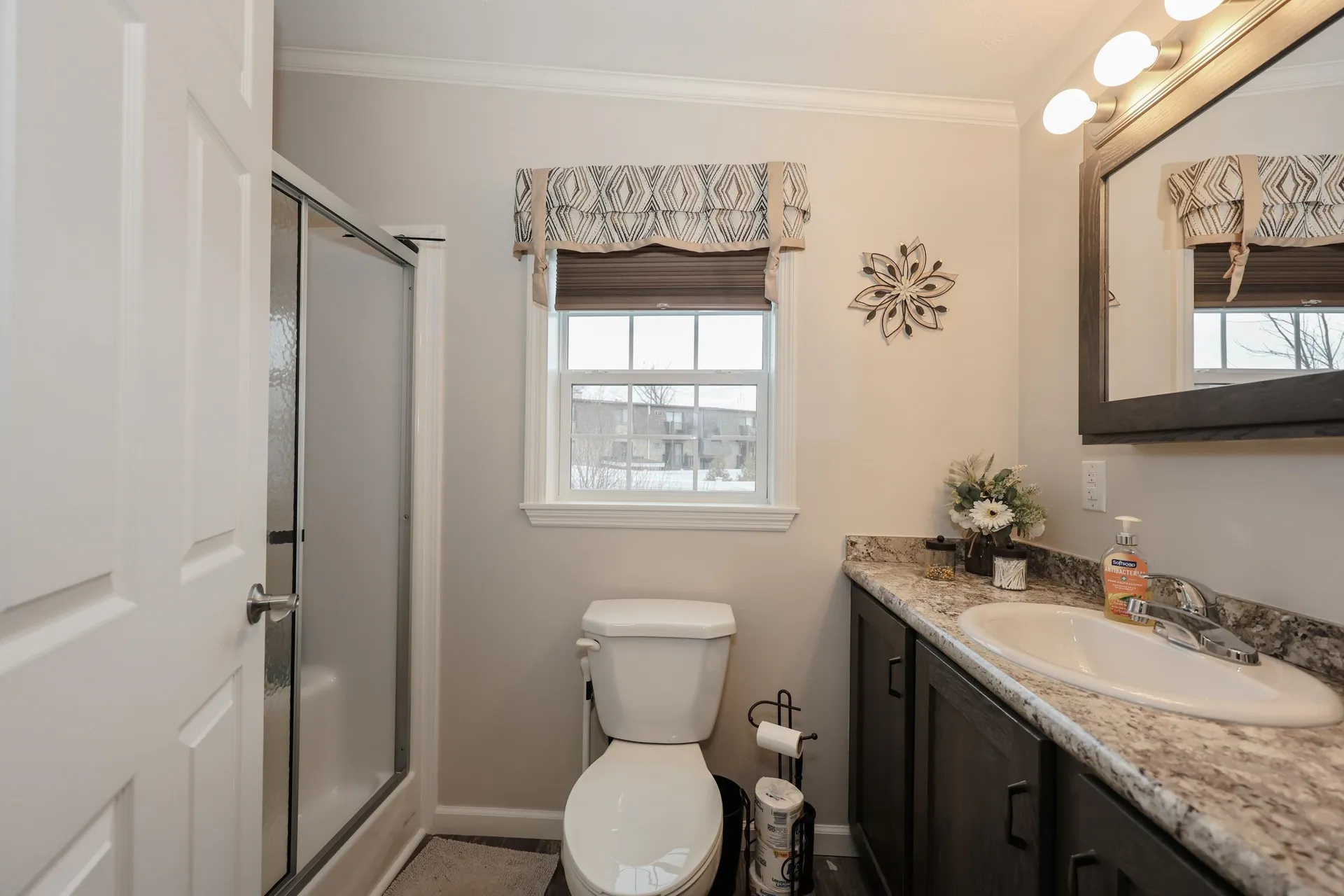 11 Hagop Road Salem NH 03073