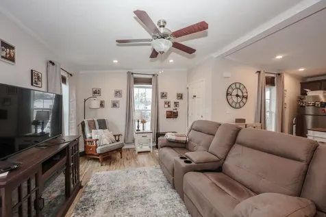 11 Hagop Road Salem NH 03073
