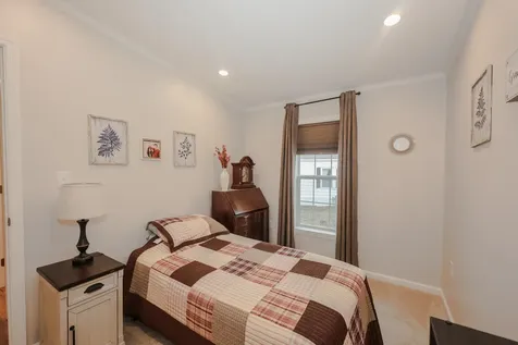 11 Hagop Road Salem NH 03073