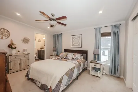 11 Hagop Road Salem NH 03073