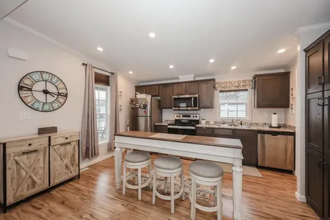11 Hagop Road Salem NH 03073