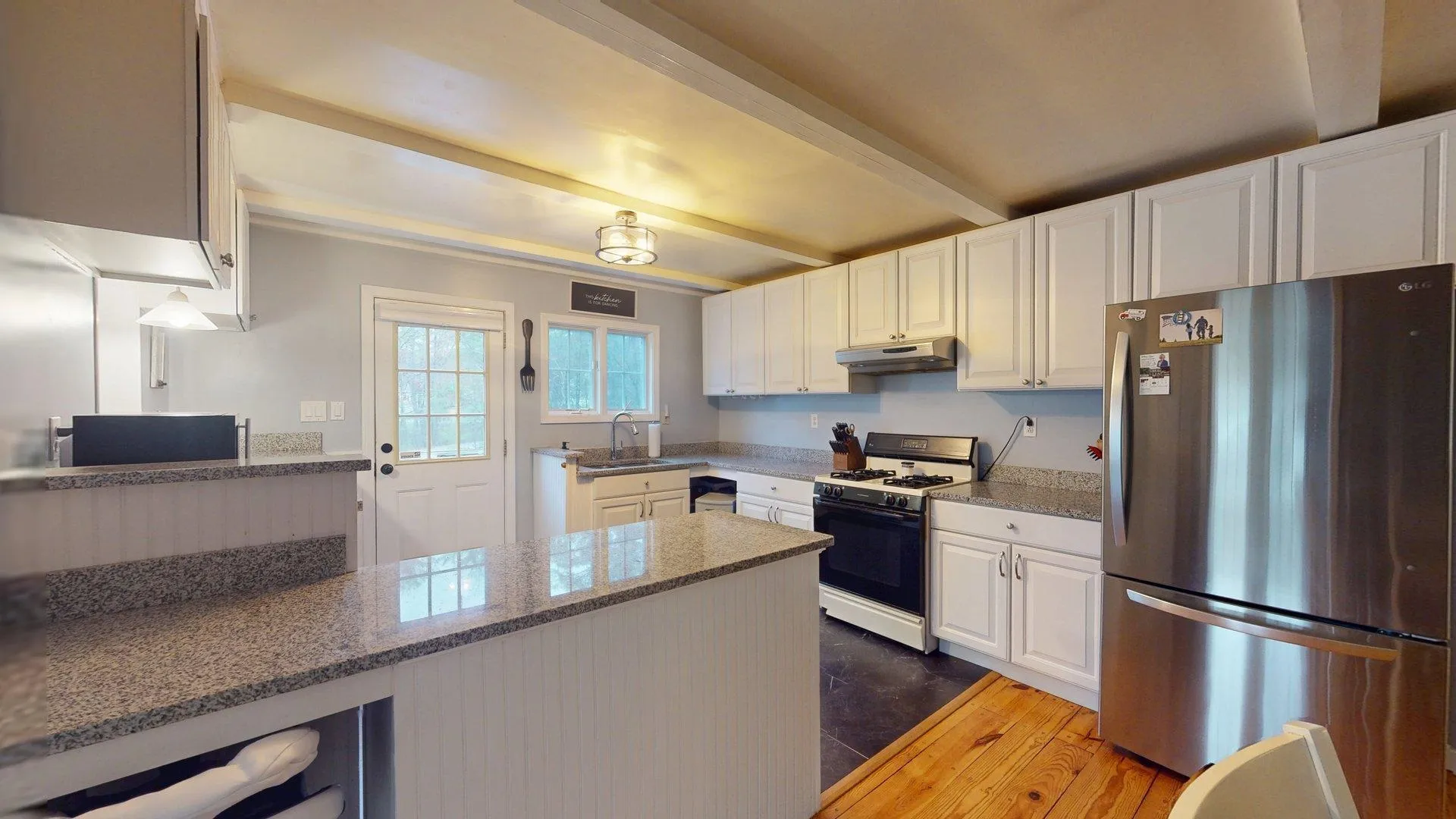 66 Litchfield Road Londonderry NH 03053