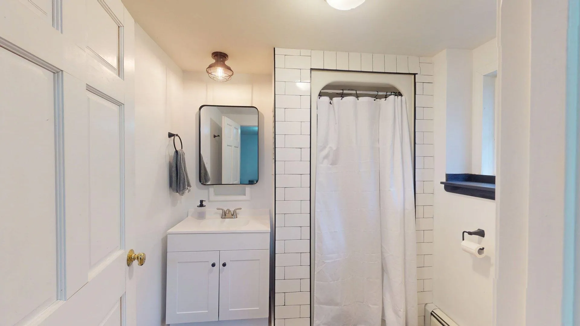 66 Litchfield Road Londonderry NH 03053