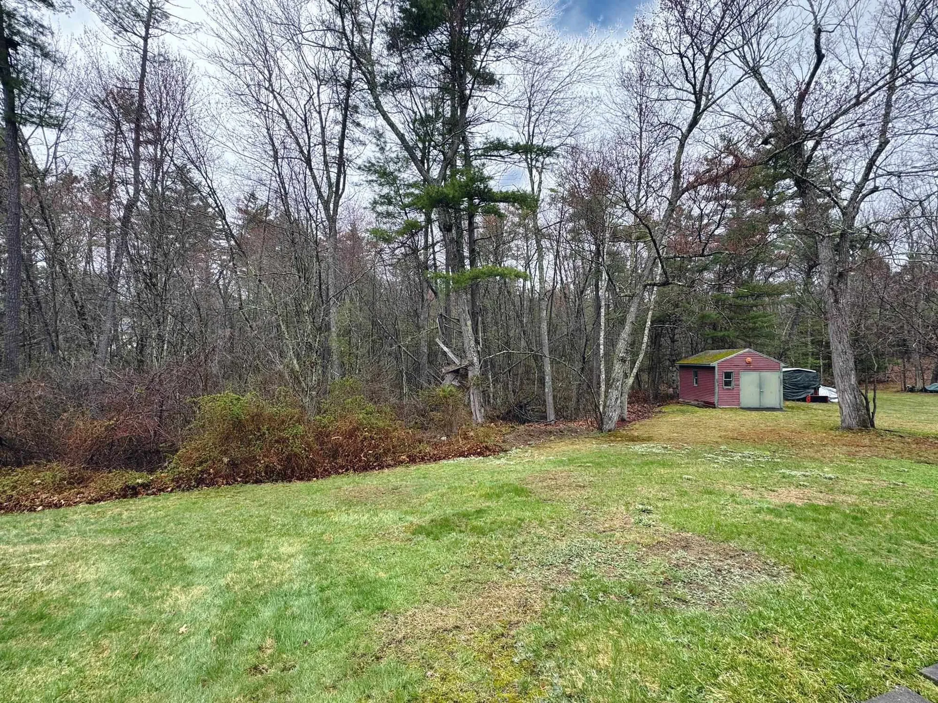 66 Litchfield Road Londonderry NH 03053