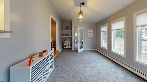 66 Litchfield Road Londonderry NH 03053