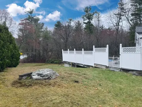 66 Litchfield Road Londonderry NH 03053
