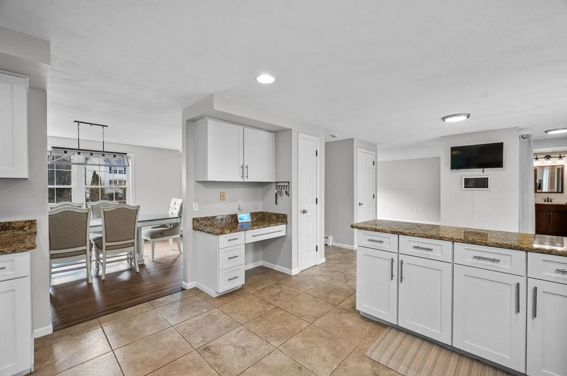 17 Cambridge Drive Merrimack NH 03054