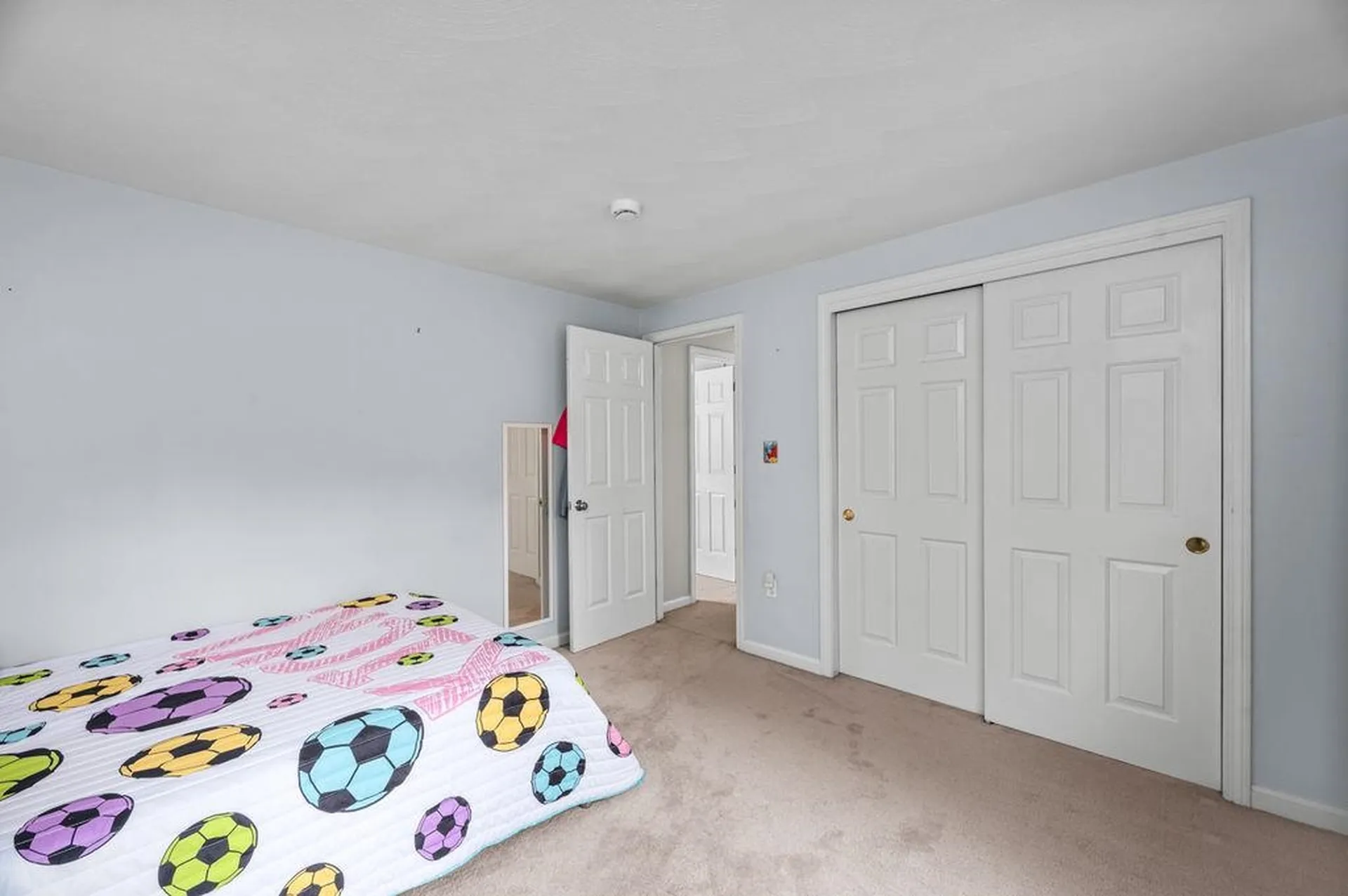 17 Cambridge Drive Merrimack NH 03054