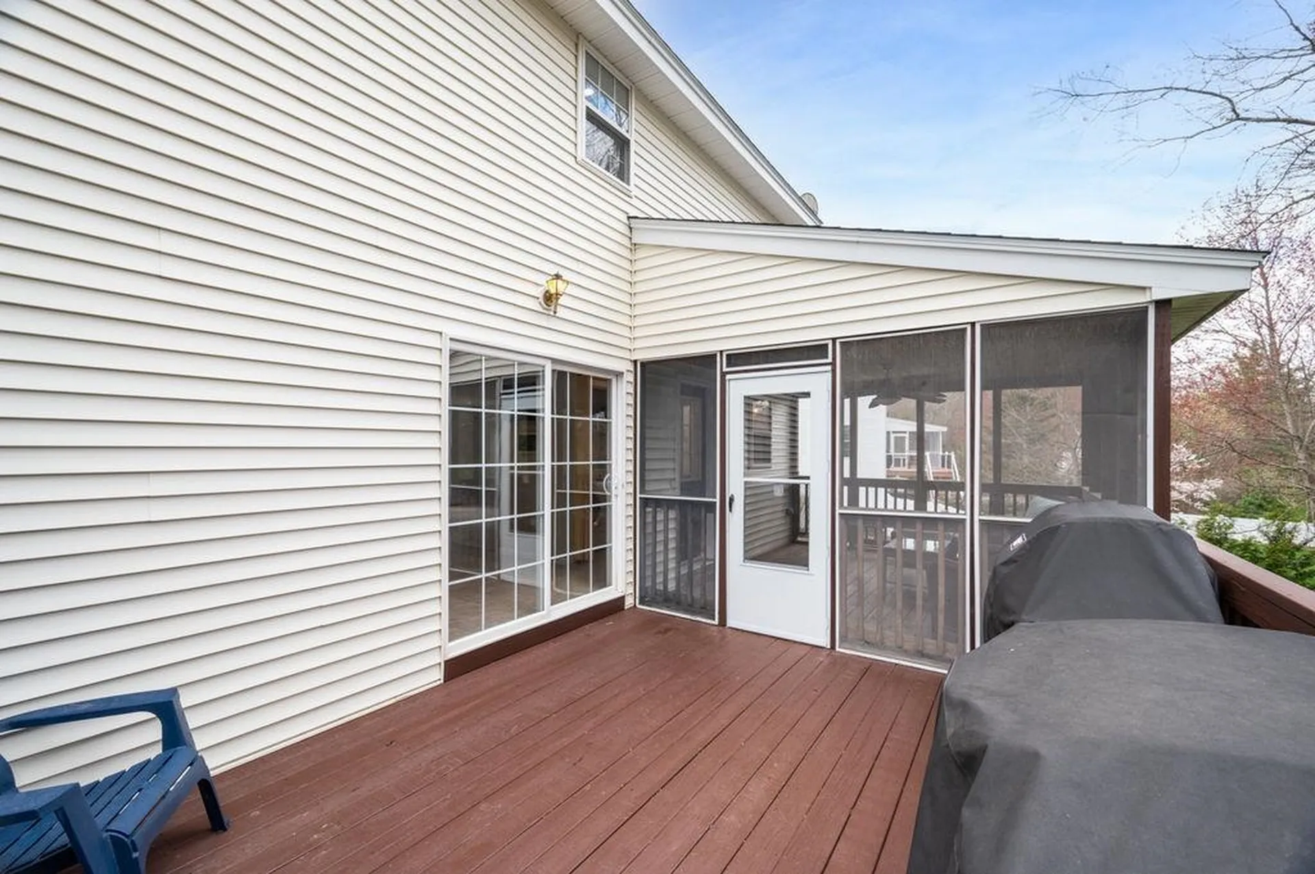 17 Cambridge Drive Merrimack NH 03054