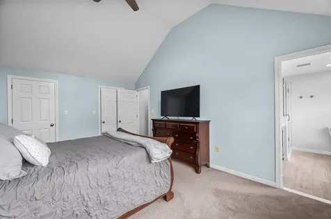 17 Cambridge Drive Merrimack NH 03054