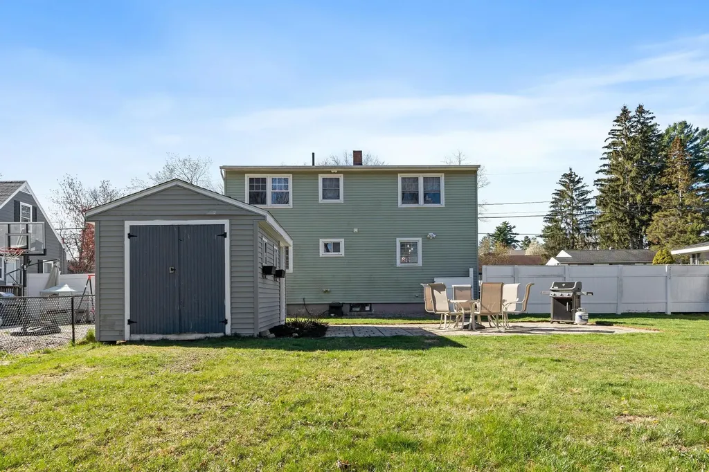 78 Norcross Street Manchester NH 03109