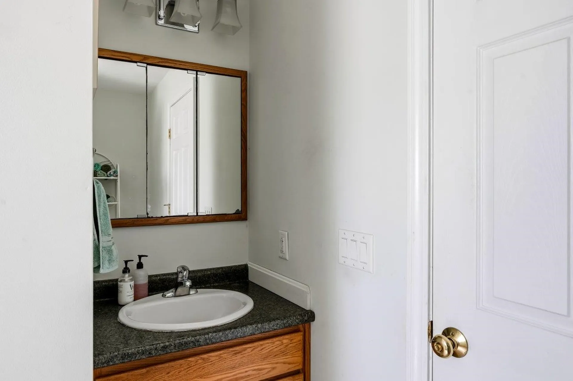 345 Stage Road Nottingham NH 03290