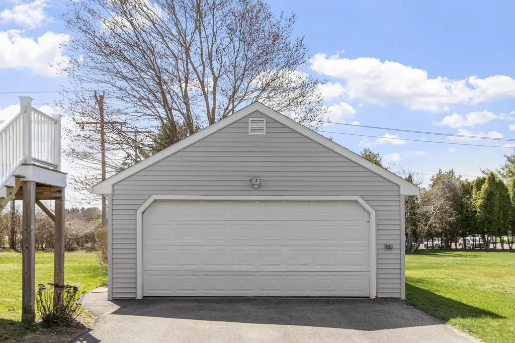 30 Davis Road Portsmouth NH 03801