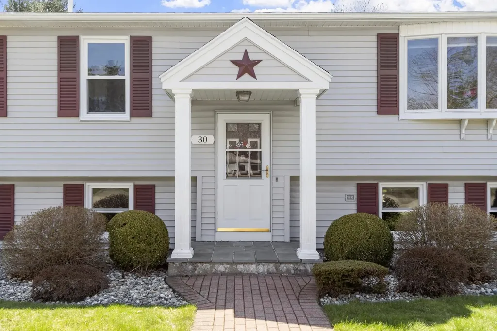 30 Davis Road Portsmouth NH 03801