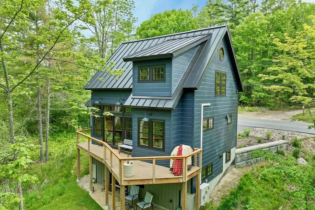 84 & 86 Governor Wentworth Highway Tuftonboro NH 03853