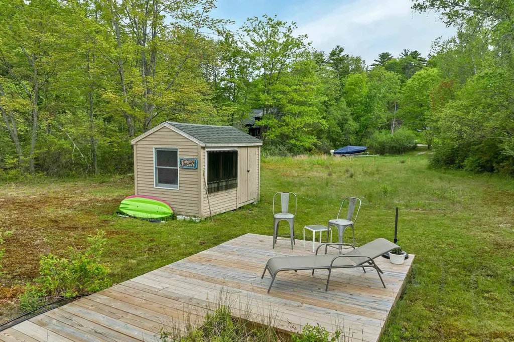 84 & 86 Governor Wentworth Highway Tuftonboro NH 03853
