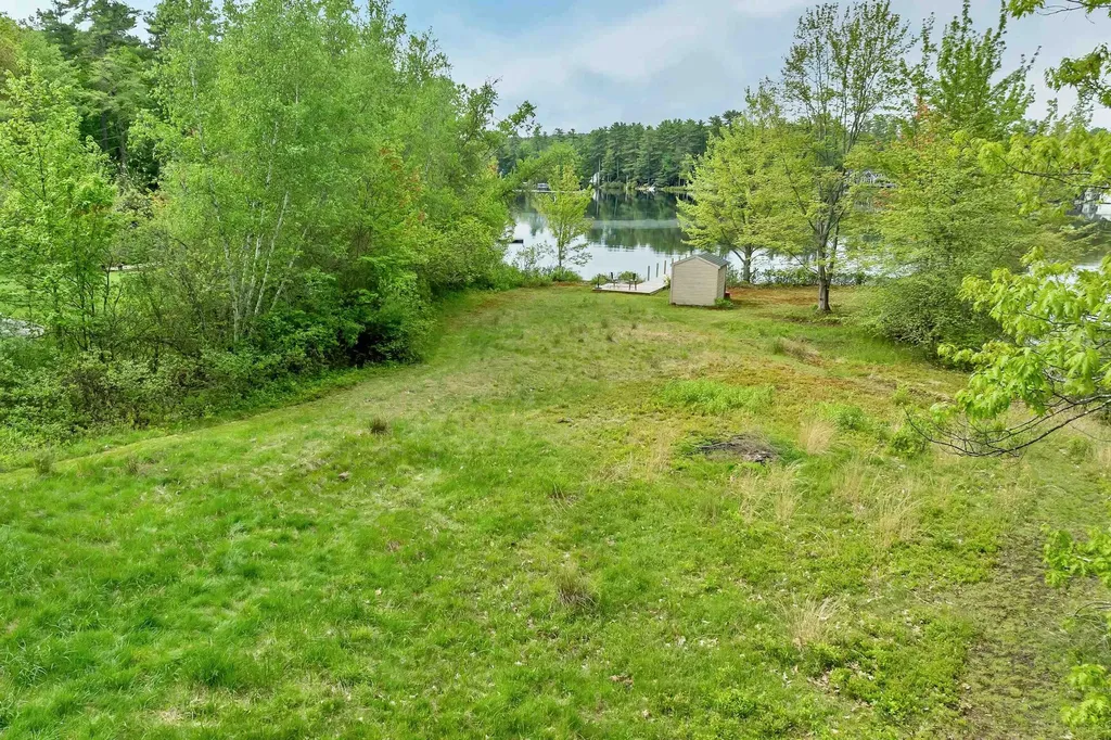 84 & 86 Governor Wentworth Highway Tuftonboro NH 03853