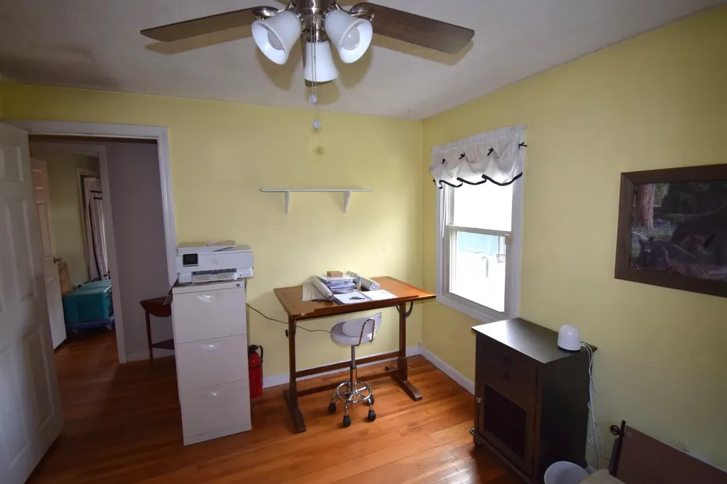 4 Independence Avenue Kingston NH 03848