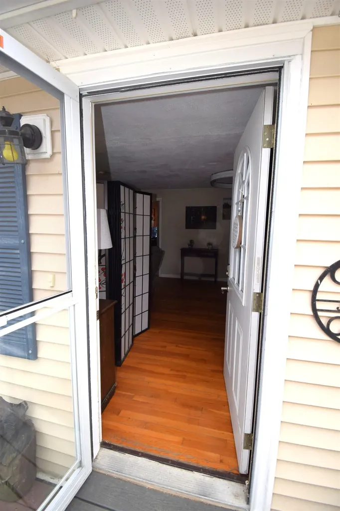 4 Independence Avenue Kingston NH 03848
