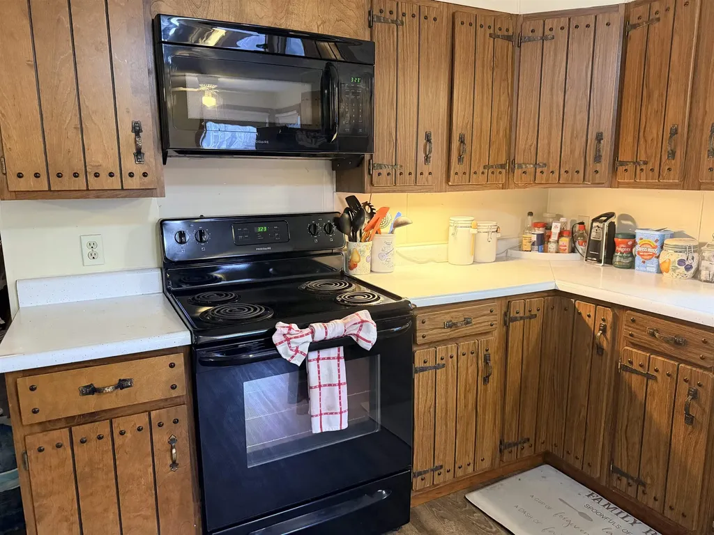 147 South Lunenburg Road Lunenburg VT 05906