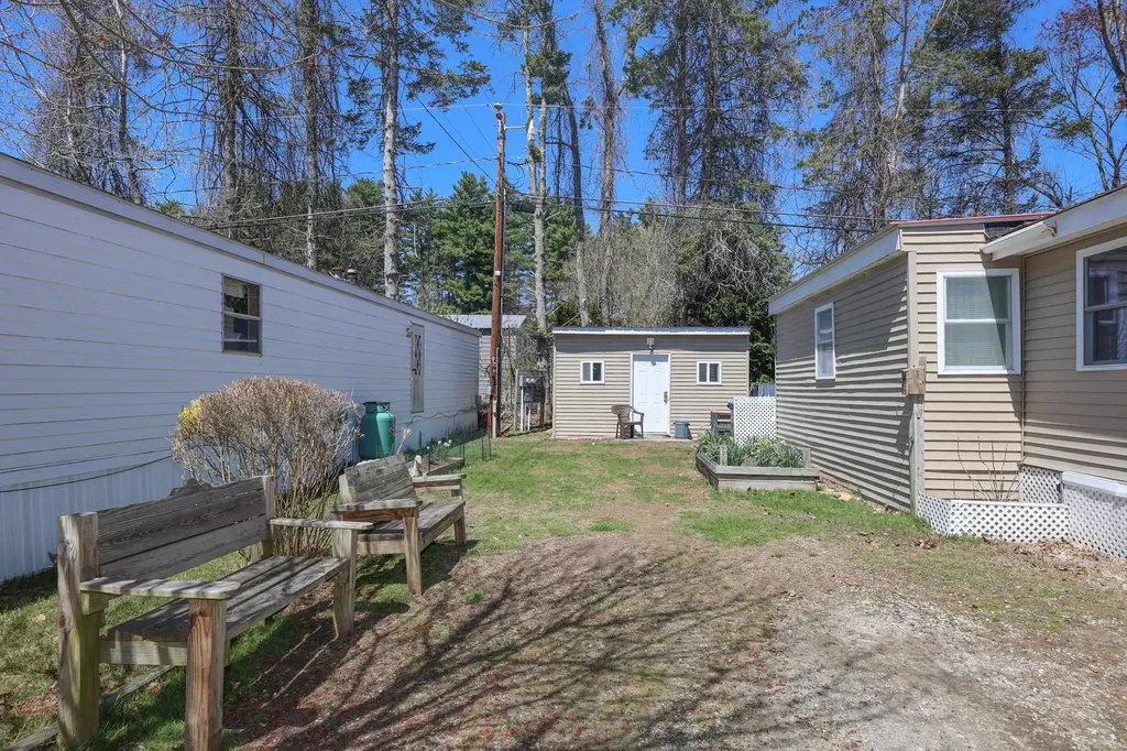 7 Grenier Boulevard Londonderry NH 03053