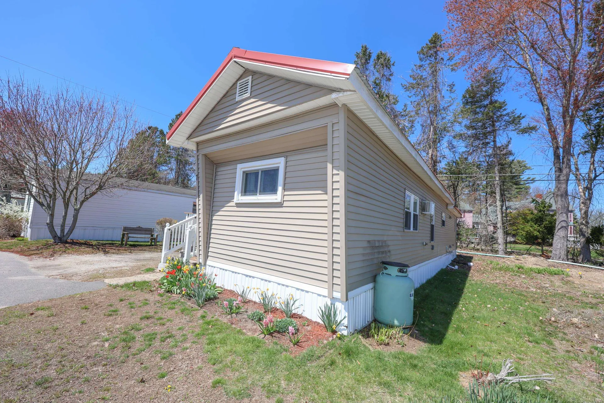 7 Grenier Boulevard Londonderry NH 03053