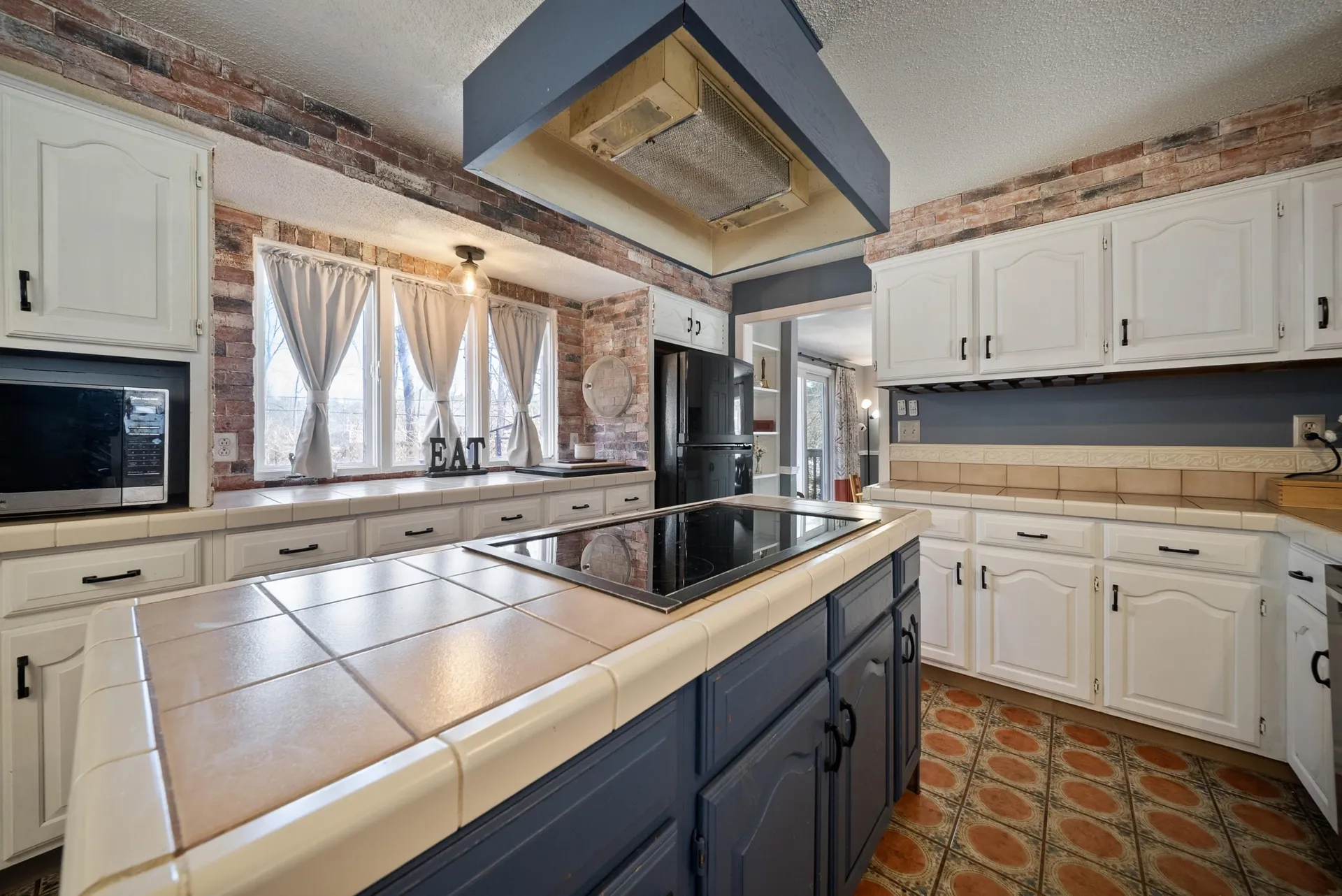 66 Old Derry Road Londonderry NH 03053