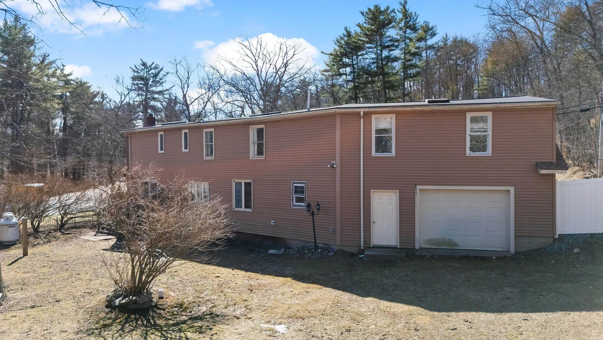 66 Old Derry Road Londonderry NH 03053
