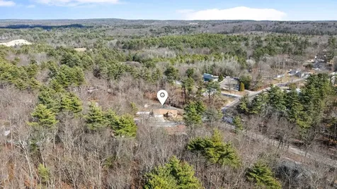 66 Old Derry Road Londonderry NH 03053