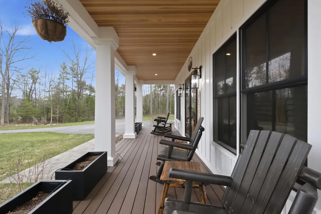32 Mountain Shadows Drive Tuftonboro NH 03816