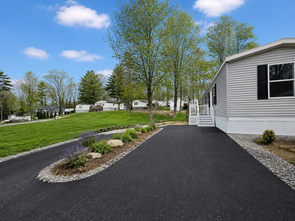9 Sargent Place Gilford NH 03249