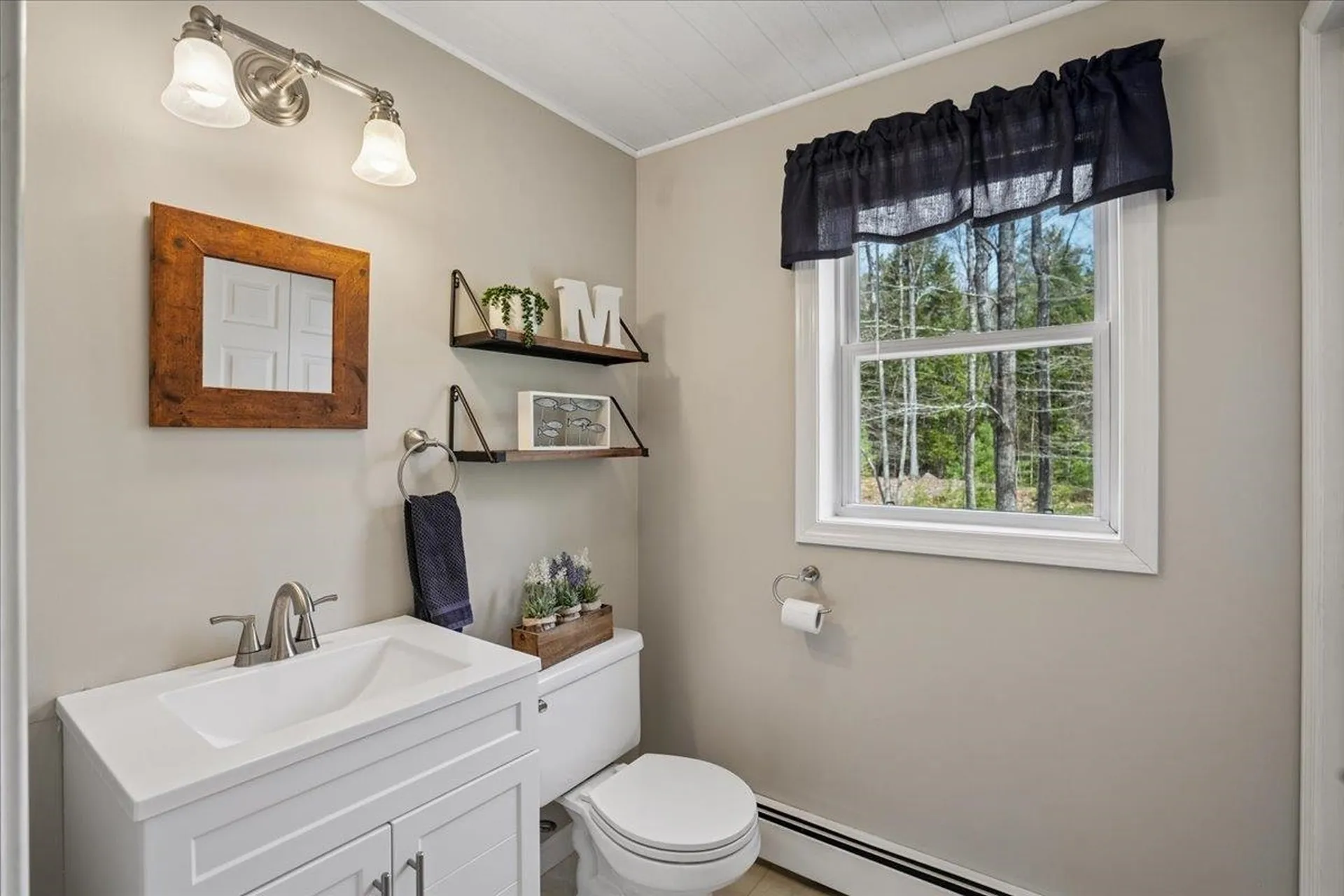 74 Hilliard Road Chichester NH 03258