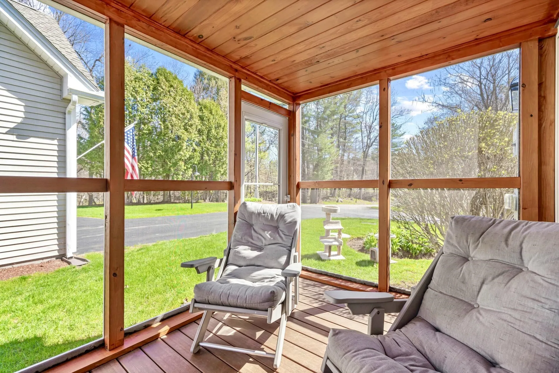 20 Gilcreast Drive Litchfield NH 03052