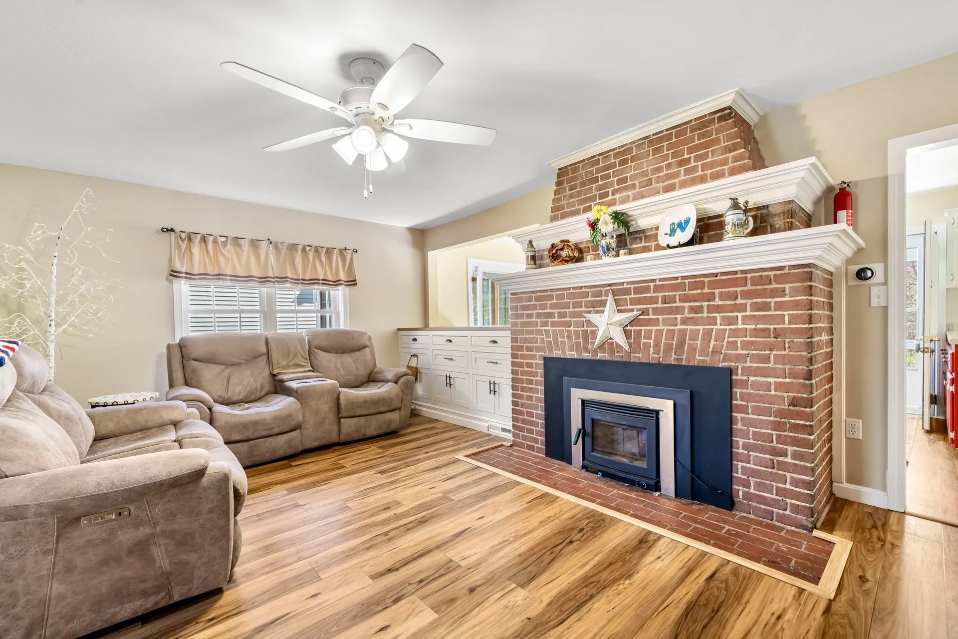 20 Gilcreast Drive Litchfield NH 03052