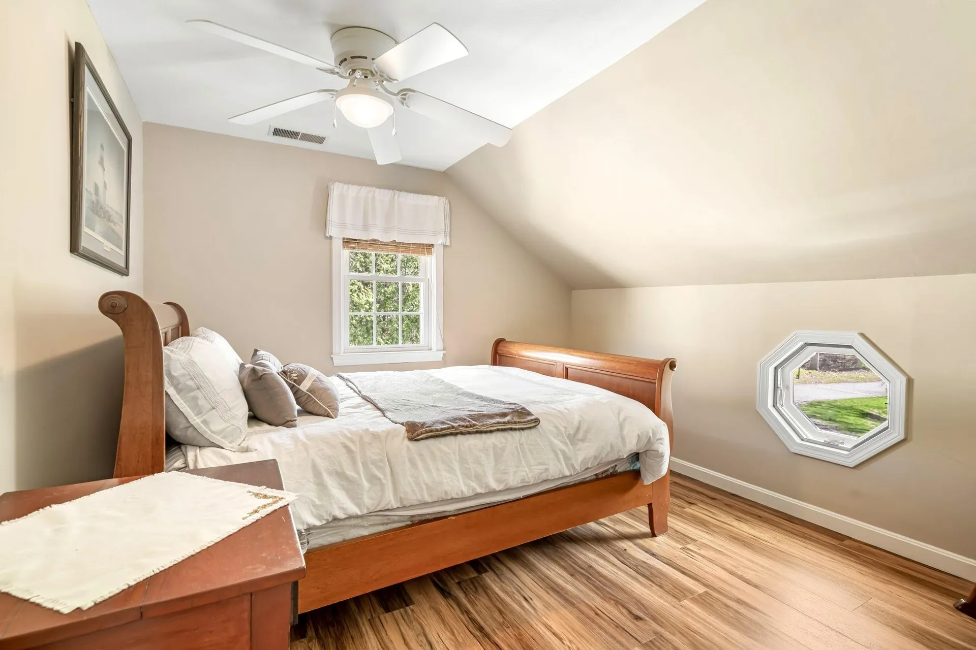20 Gilcreast Drive Litchfield NH 03052