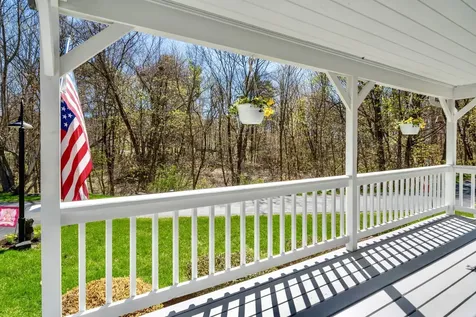 20 Gilcreast Drive Litchfield NH 03052