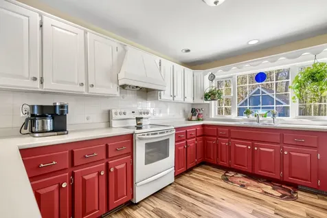 20 Gilcreast Drive Litchfield NH 03052